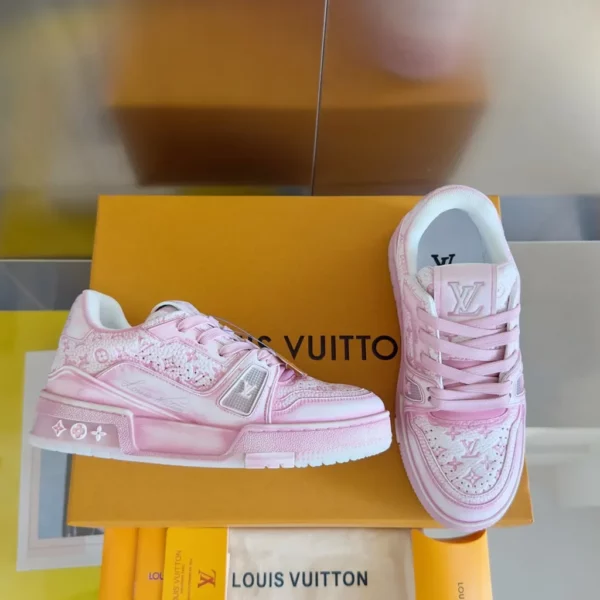 Louis Vuitton shoes - rep shoes