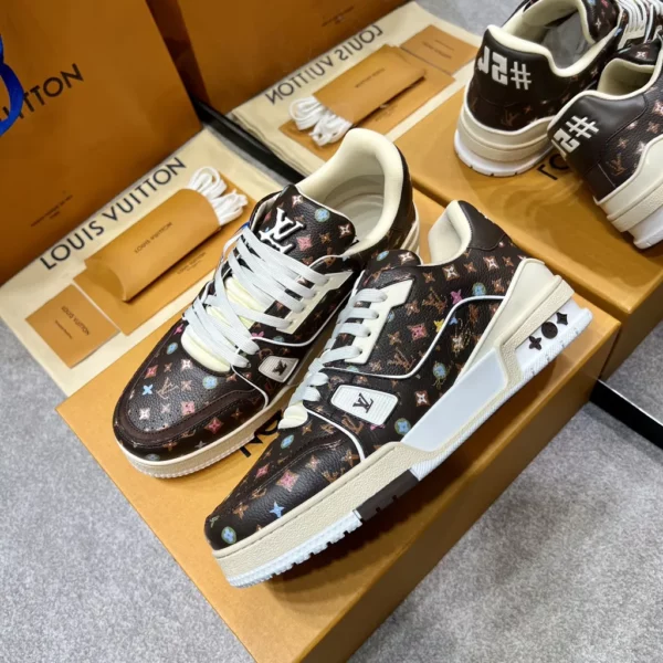 Louis Vuitton shoes - rep shoes