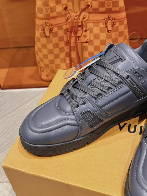 Louis Vuitton shoes - rep shoes