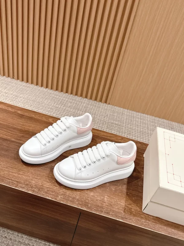 Alexander MCQueen shoes - rep shoes