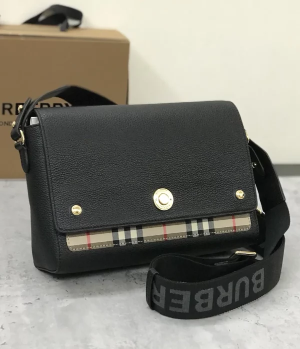 Burberry bag - rep bags