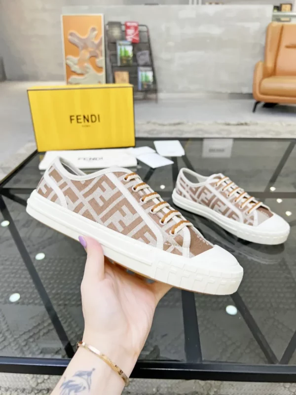 Fendi shoes - Replica shoes