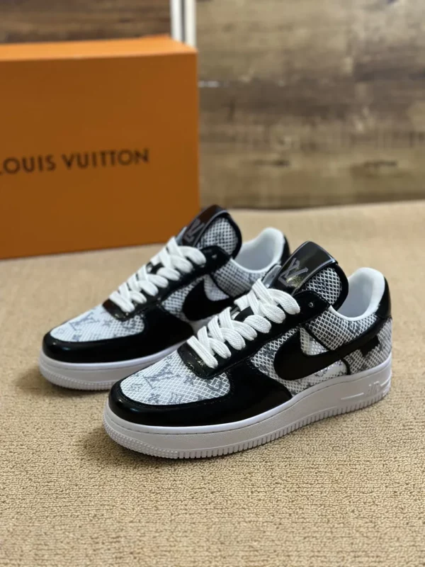 Louis Vuitton shoes - rep shoes