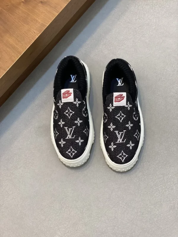 Louis Vuitton shoes - rep shoes