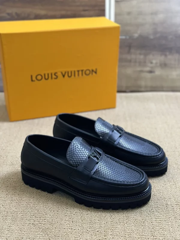 Louis Vuitton shoes - rep shoes