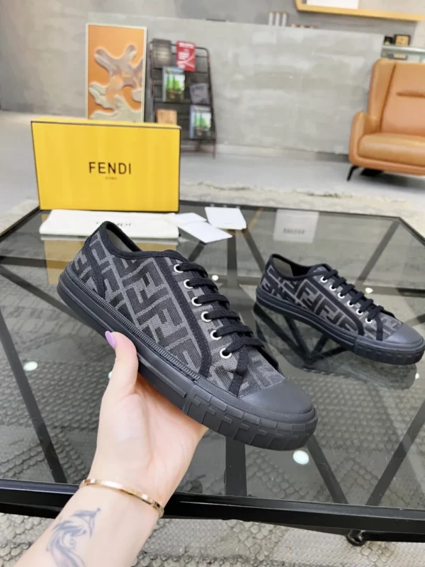 Fendi shoes - Replica shoes