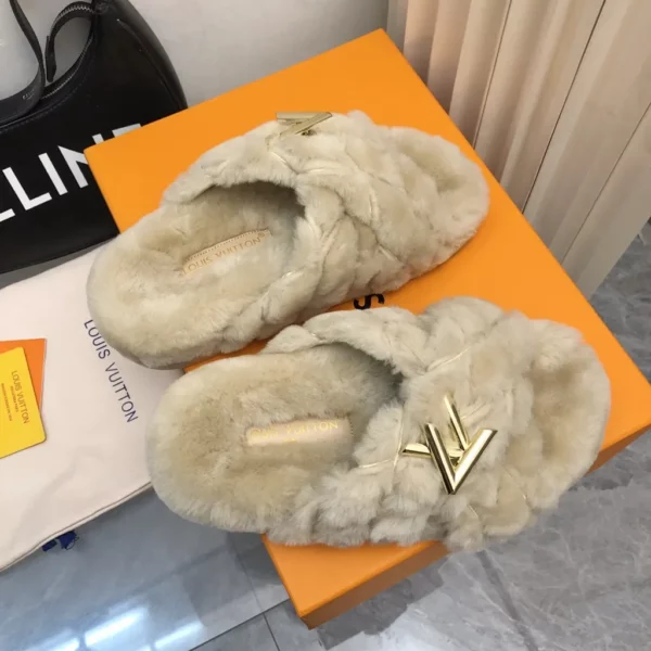 Louis Vuitton shoes - rep shoes