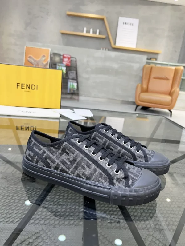 Fendi shoes - Replica shoes