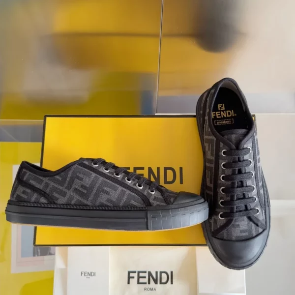 Fendi shoes - Replica shoes