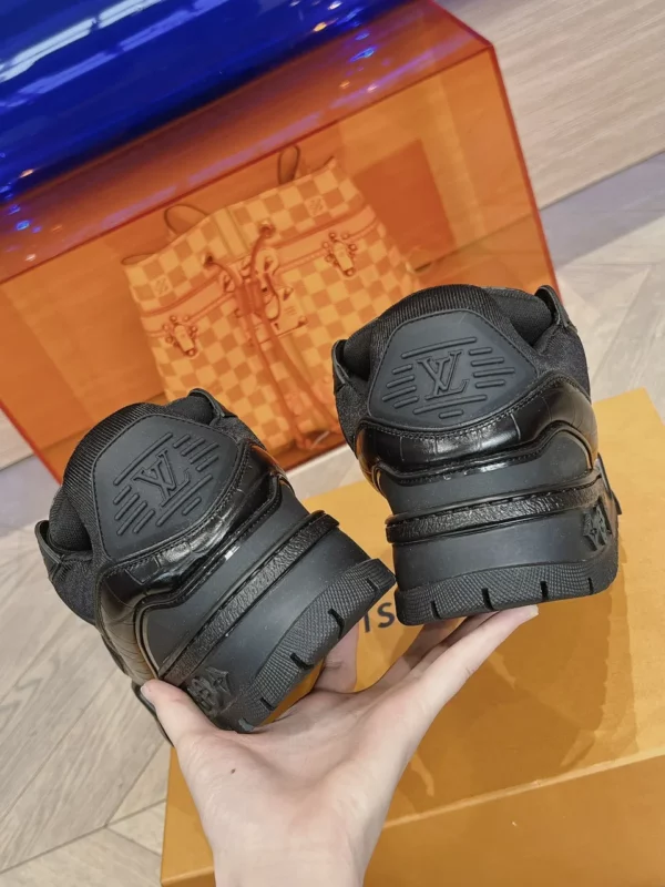 Louis Vuitton shoes - rep shoes