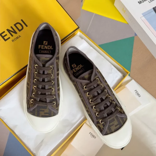 Fendi shoes - Replica shoes