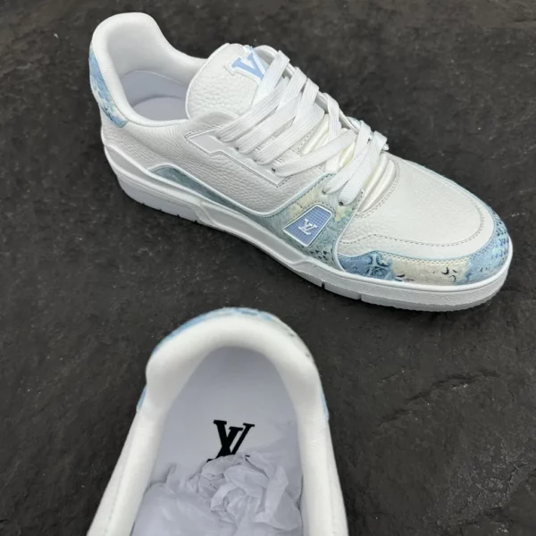 Louis Vuitton shoes - rep shoes