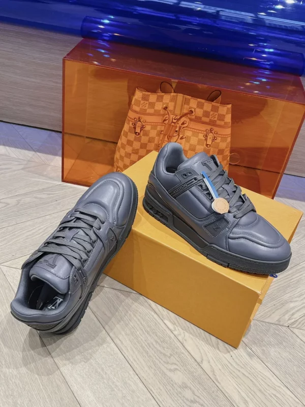 Louis Vuitton shoes - rep shoes