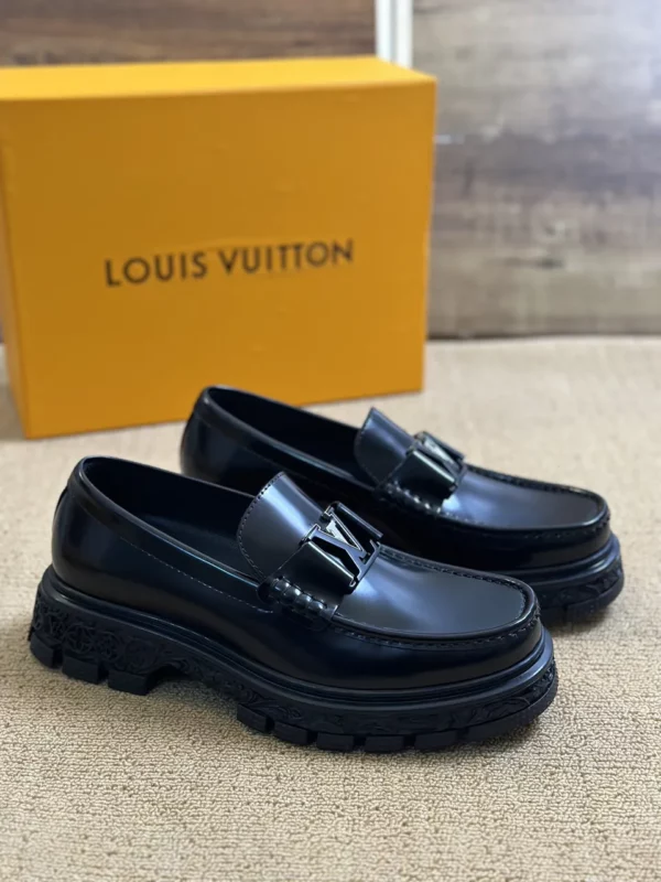 Louis Vuitton shoes - rep shoes