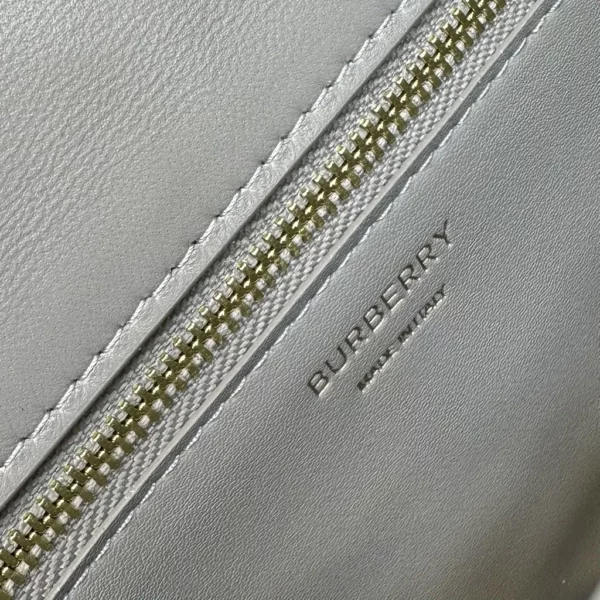 Burberry bag - replica bags