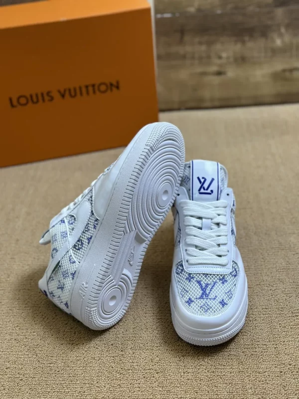 Louis Vuitton shoes - rep shoes