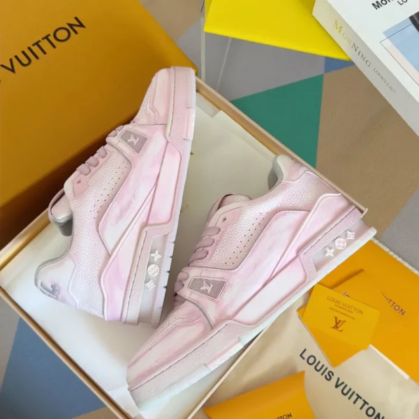 Louis Vuitton shoes - rep shoes