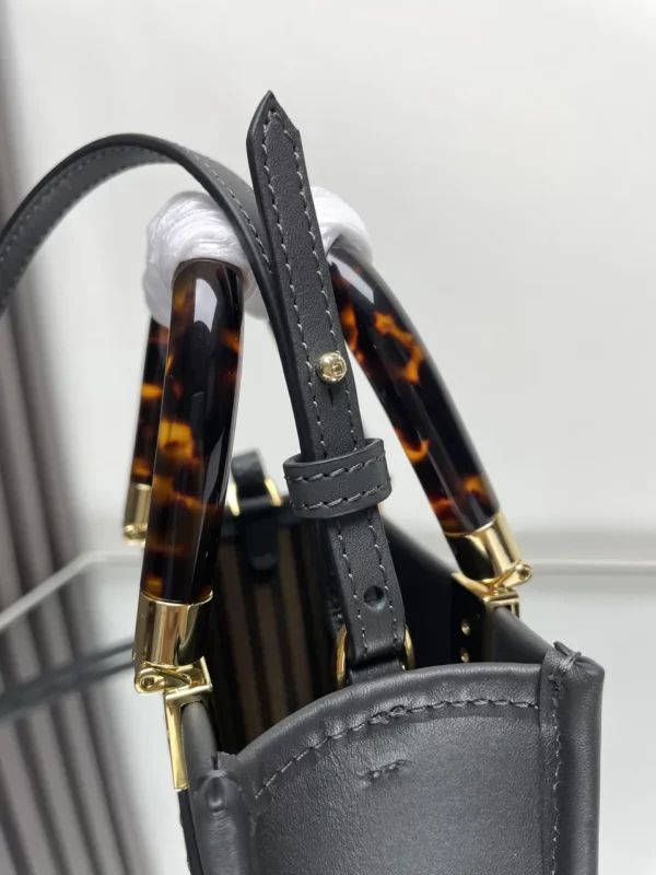 Fendi bag - rep bags