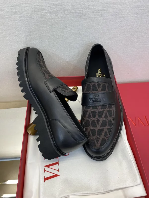 Valentino shoes - rep shoes