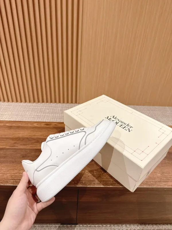 Alexander MCQueen shoes - rep shoes