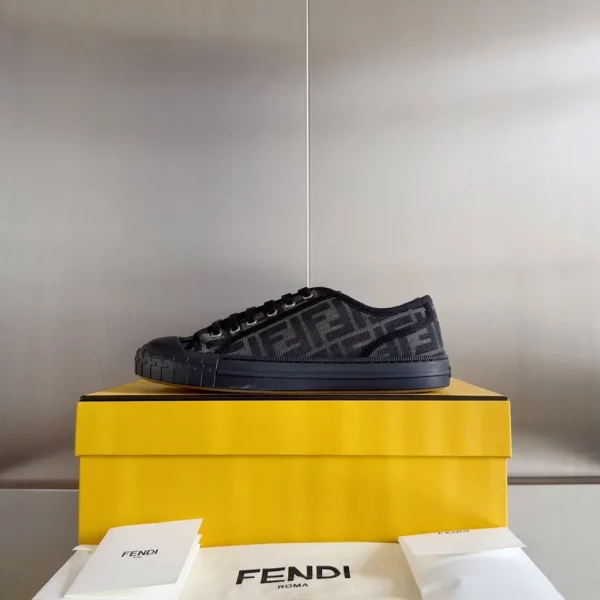 Fendi shoes - Replica shoes