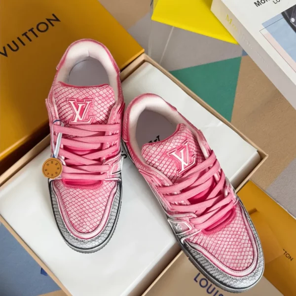 Louis Vuitton shoes - rep shoes