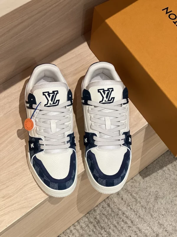 Louis Vuitton shoes - rep shoes