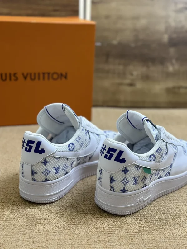 Louis Vuitton shoes - rep shoes