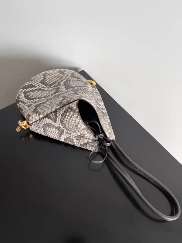 Bottega Veneta bag - replica bags