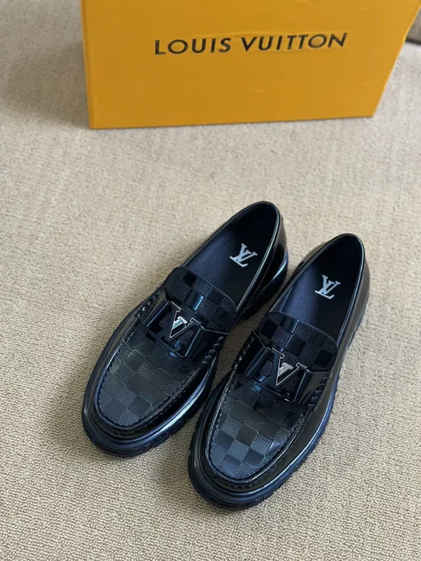 Louis Vuitton shoes - rep shoes