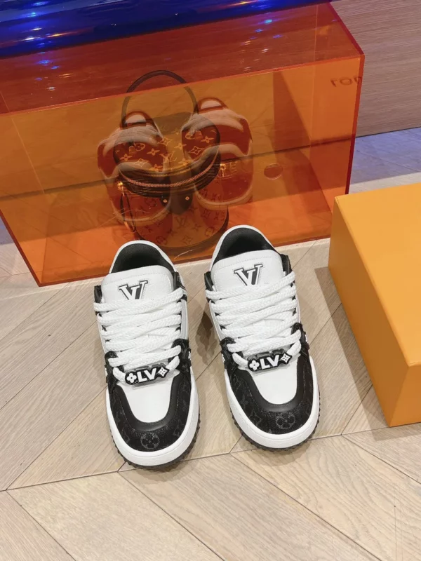 Louis Vuitton shoes - rep shoes