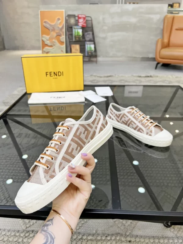 Fendi shoes - Replica shoes