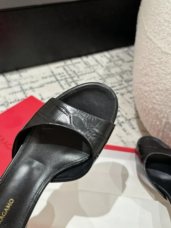 Ferragamo shoes - Replica shoes