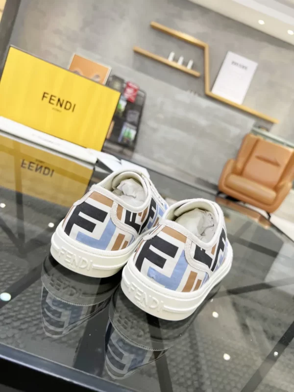 Fendi shoes - Replica shoes