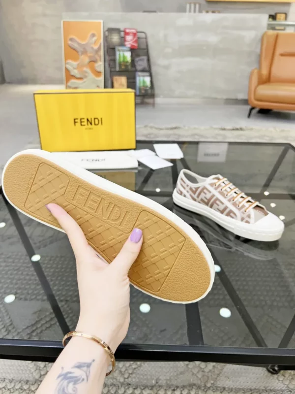 Fendi shoes - Replica shoes