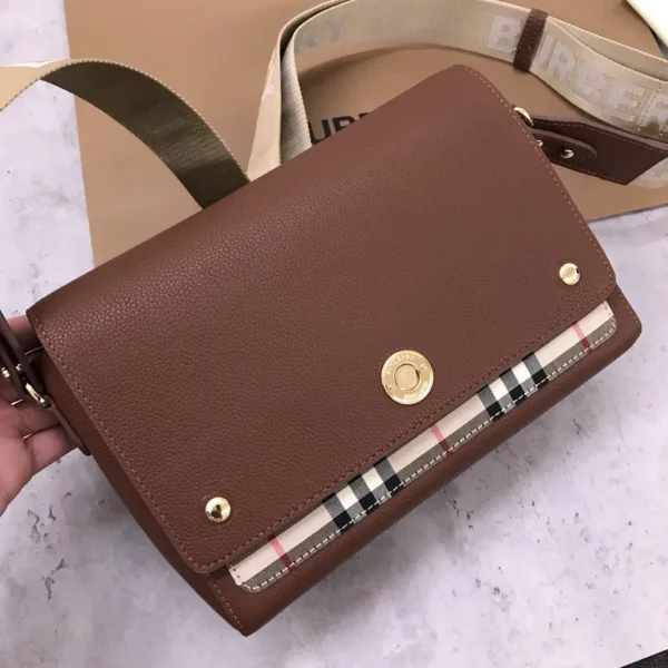 Burberry bag - rep bags