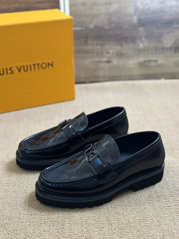 Louis Vuitton shoes - rep shoes