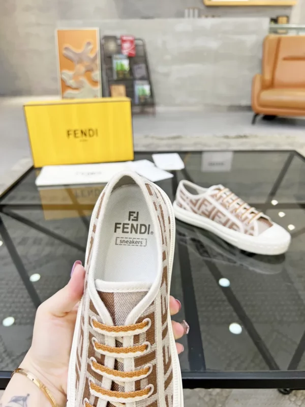 Fendi shoes - Replica shoes