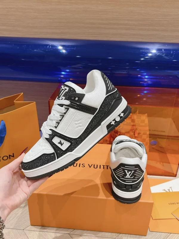 Louis Vuitton shoes - rep shoes