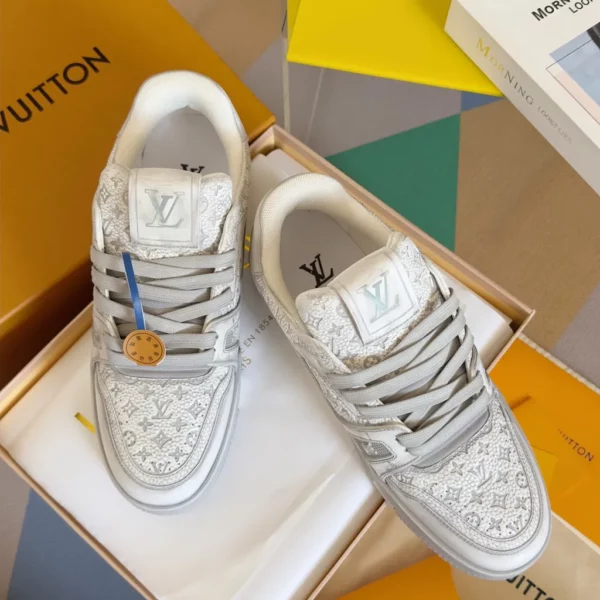 Louis Vuitton shoes - rep shoes