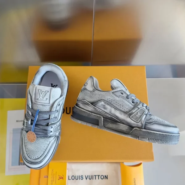 Louis Vuitton shoes - rep shoes