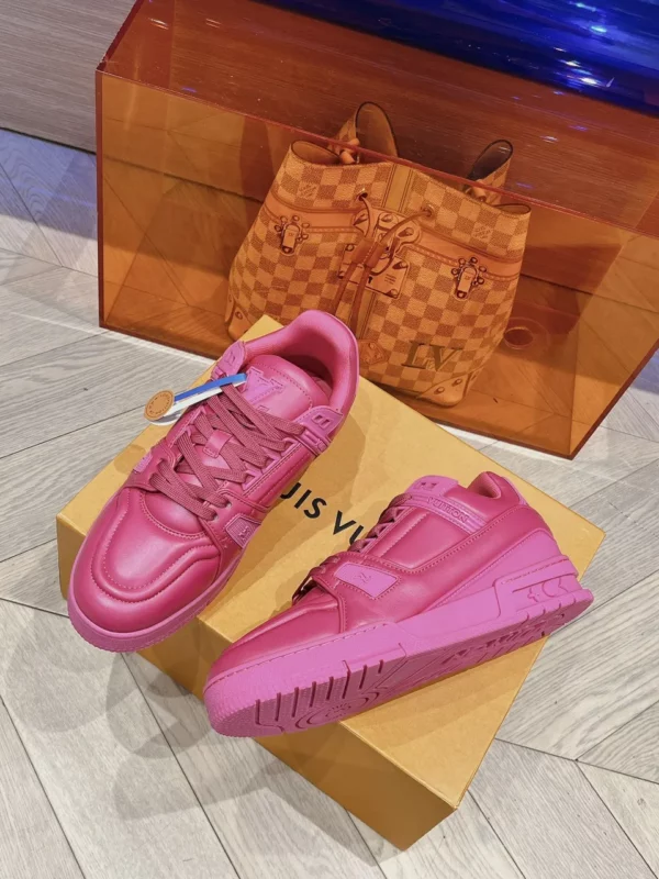 Louis Vuitton shoes - rep shoes