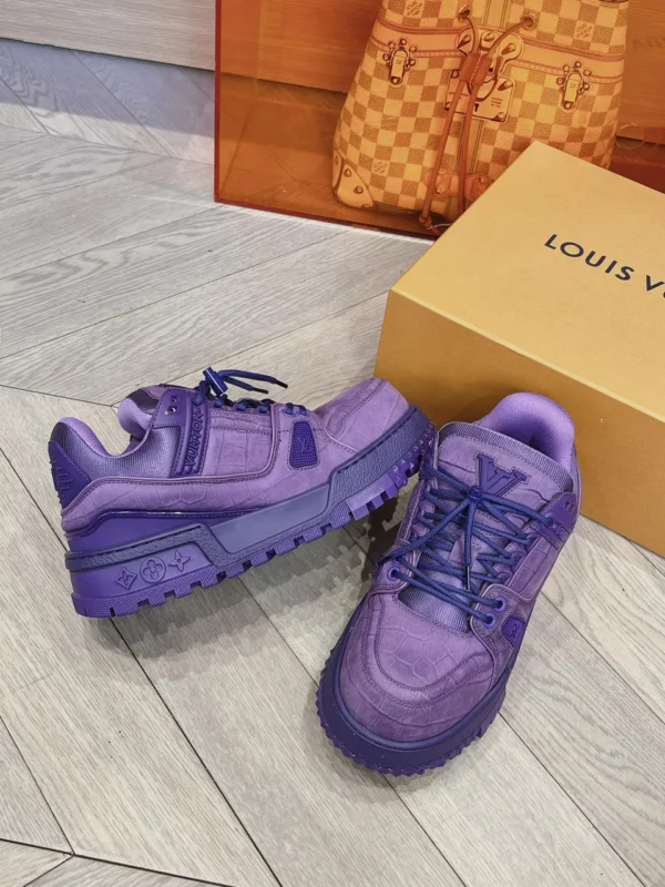 Louis Vuitton shoes - rep shoes