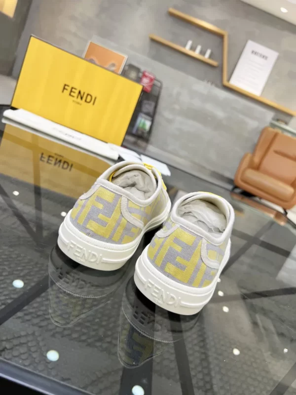 Fendi shoes - Replica shoes