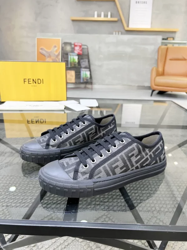 Fendi shoes - Replica shoes