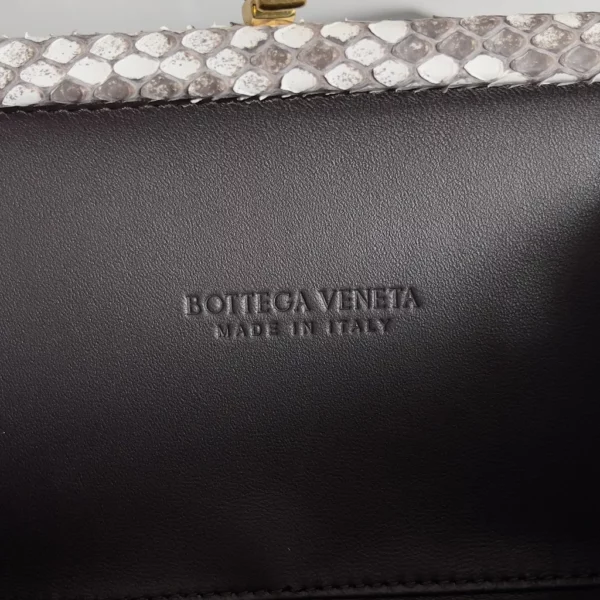 Bottega Veneta bag - replica bags