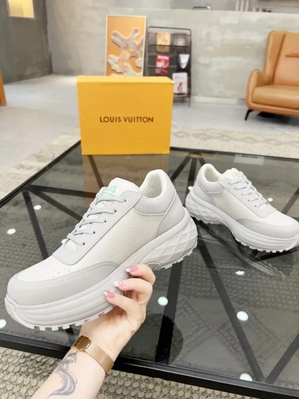 Louis Vuitton shoes - rep shoes