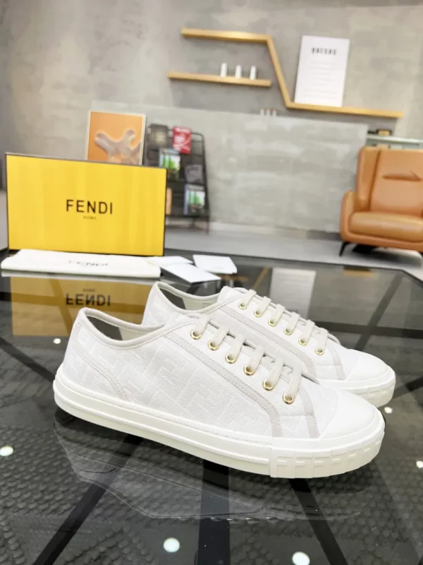 Fendi shoes - Replica shoes