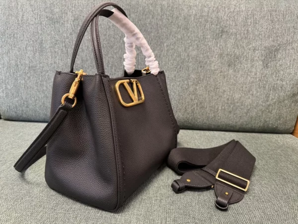 Valentino bag - replica bags