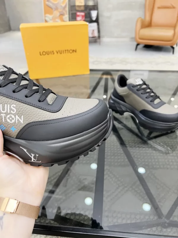 Louis Vuitton shoes - rep shoes